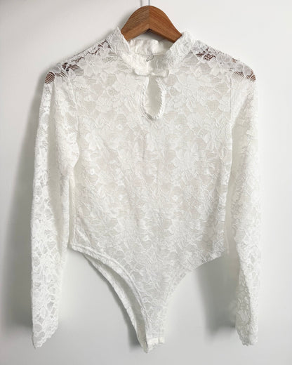 Body dentelle col mao blanc