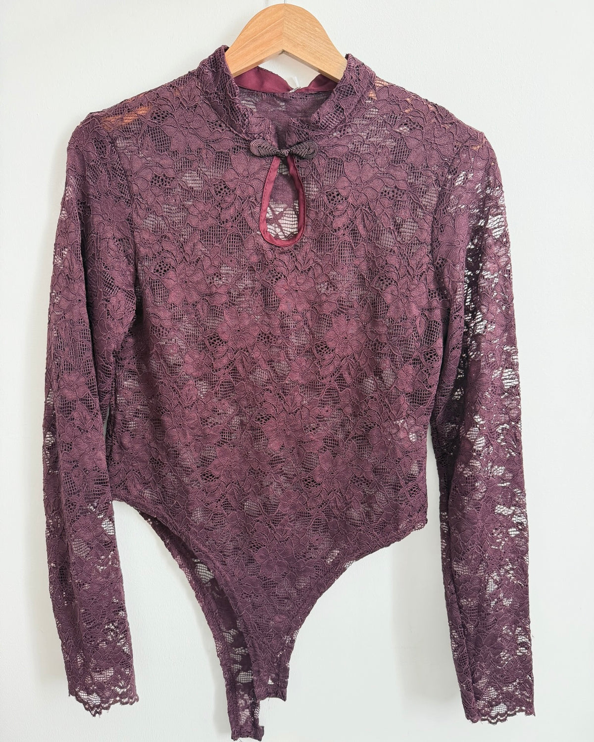 Body dentelle col mao violine