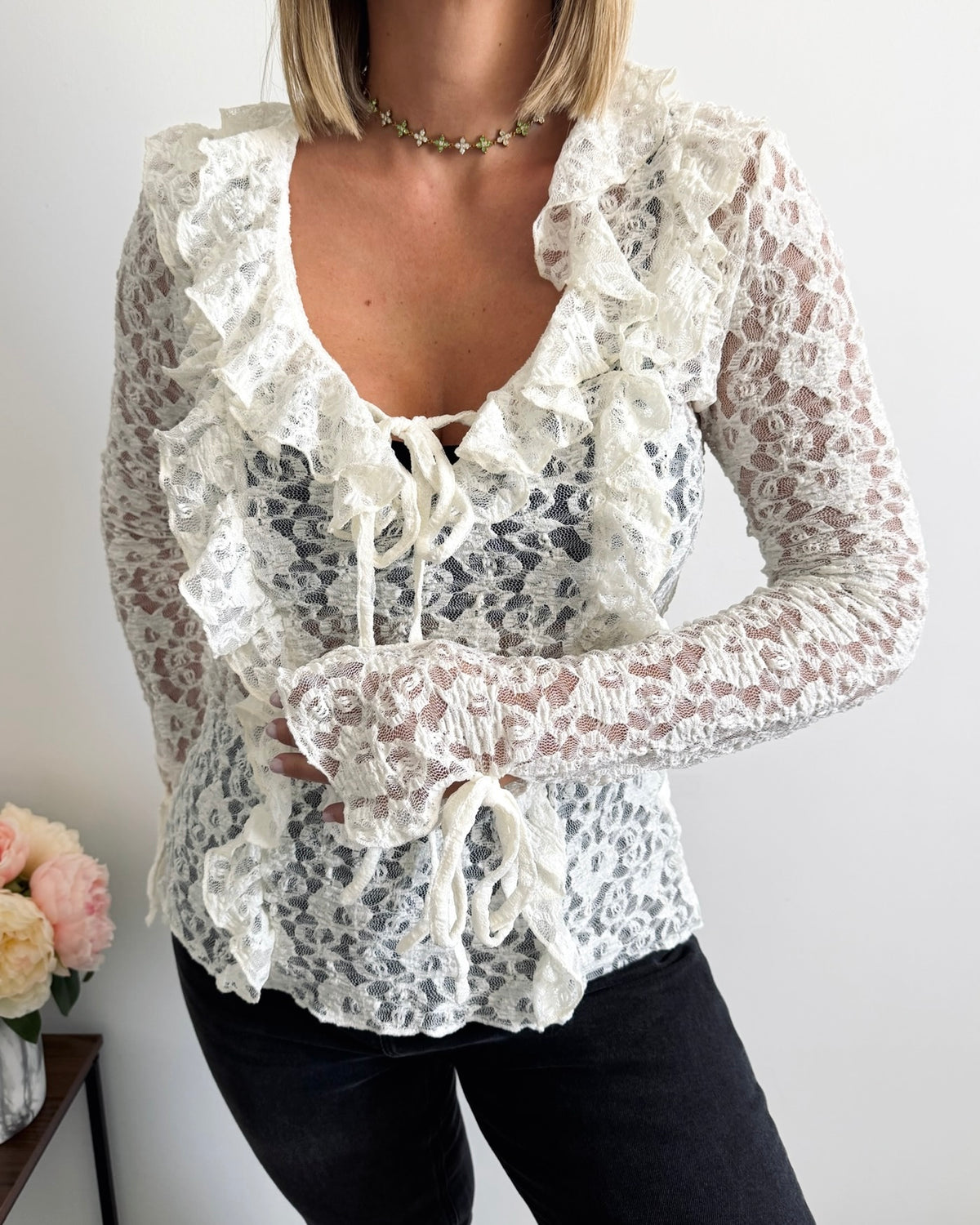 Top en dentelle à volants blanc