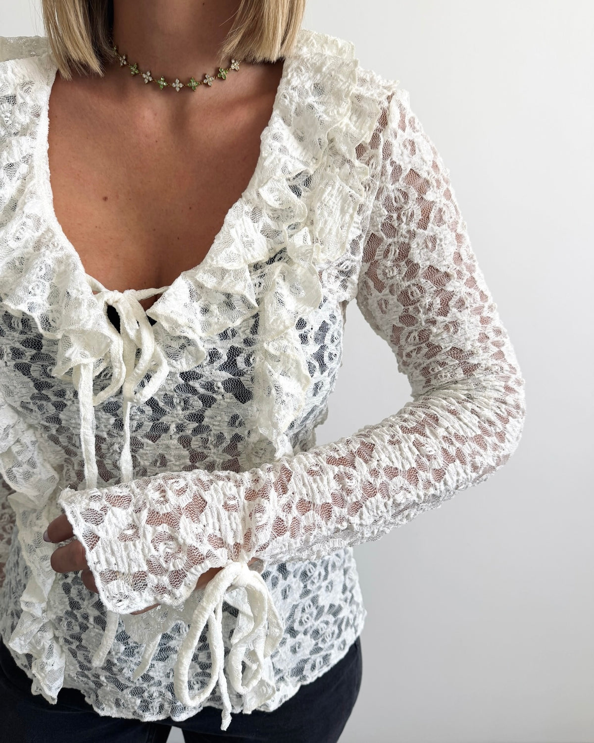 Top en dentelle à volants blanc