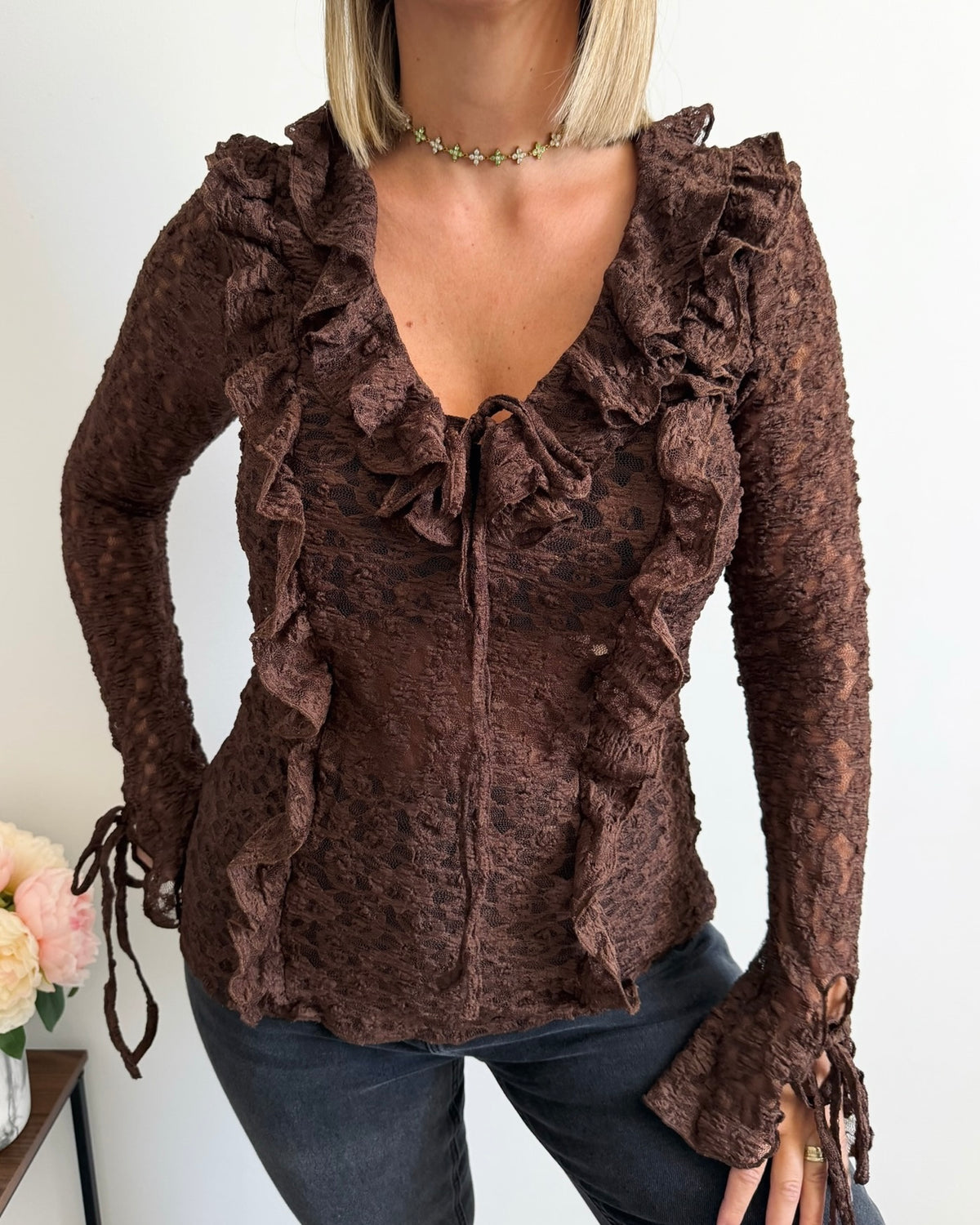 Top en dentelle à volants marron