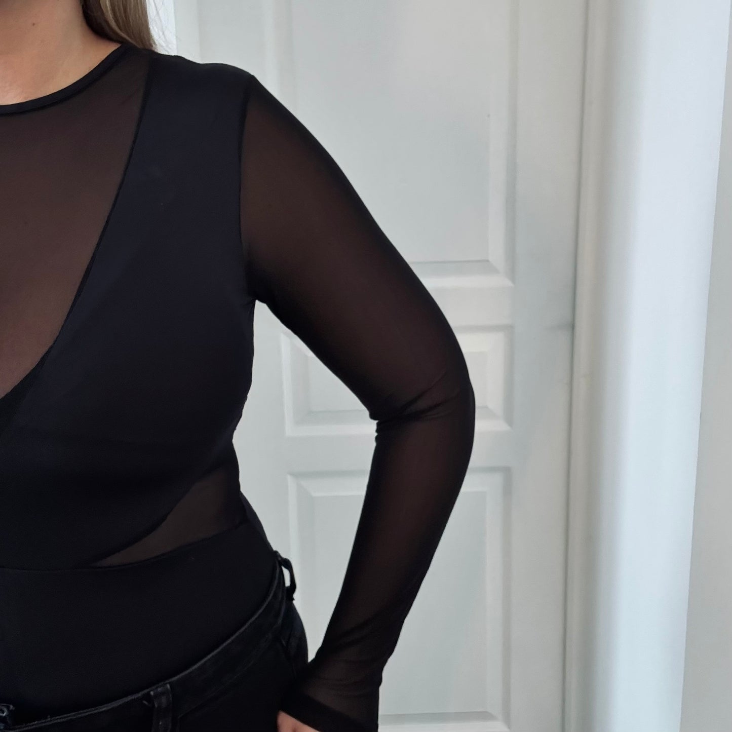 Body noir mesh V– manches longues