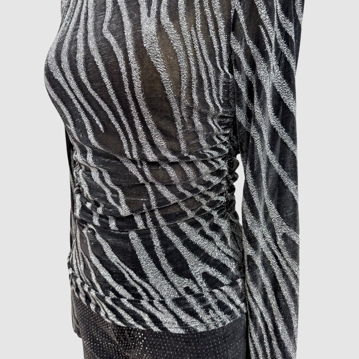 Top mesh zébré à fils métallisés – Col montant
