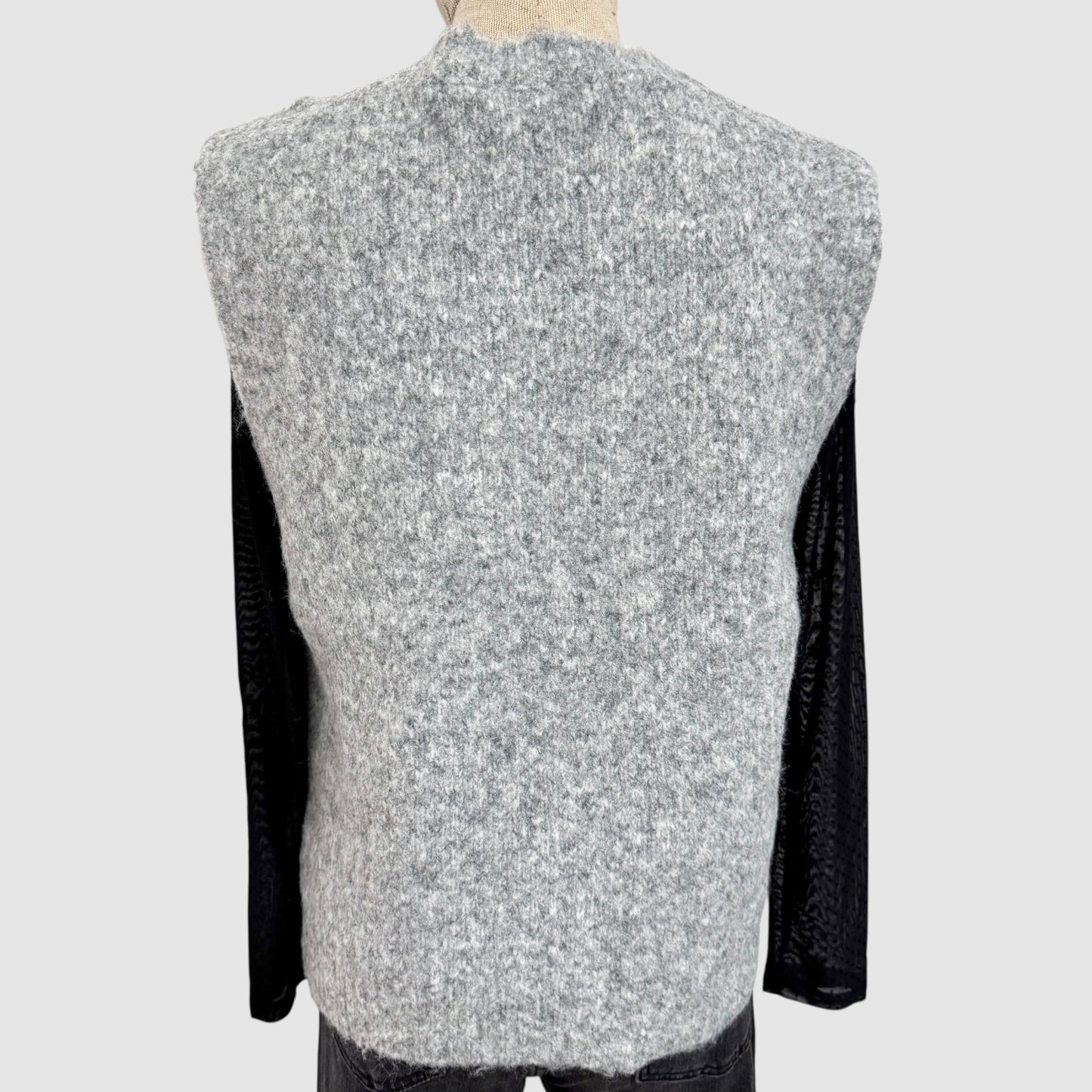 Pull sans manches boutons