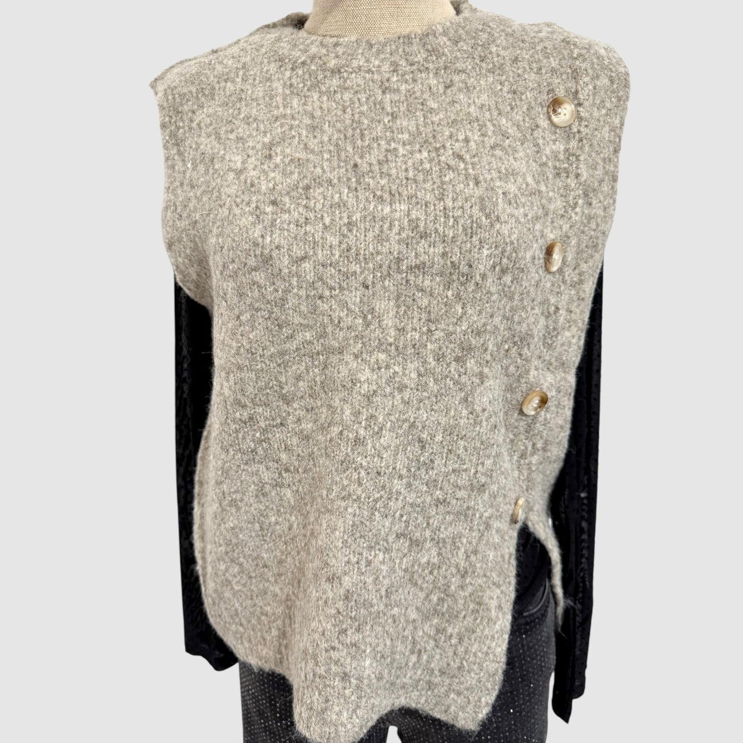 Pull sans manches boutons