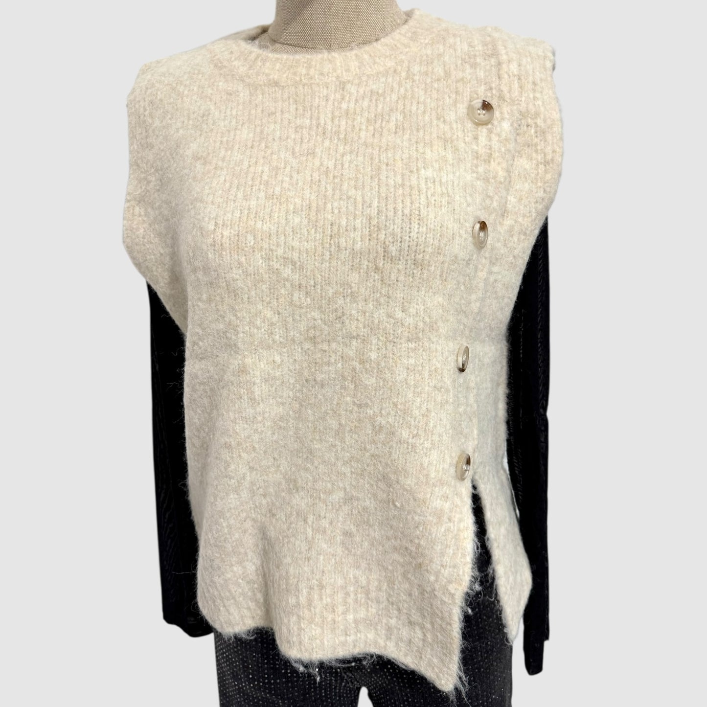 Pull sans manches boutons