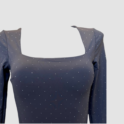 Body strass échancré – manches longues, coques intégrées (3 couleurs)