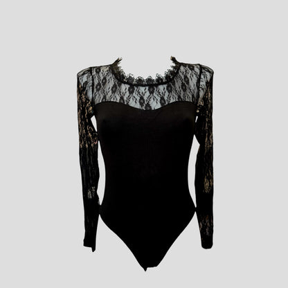 Body noir à dentelle – manches longues