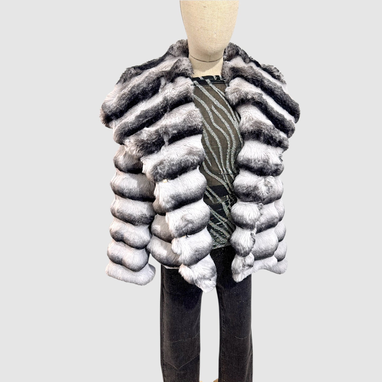 Manteau fausse fourrure