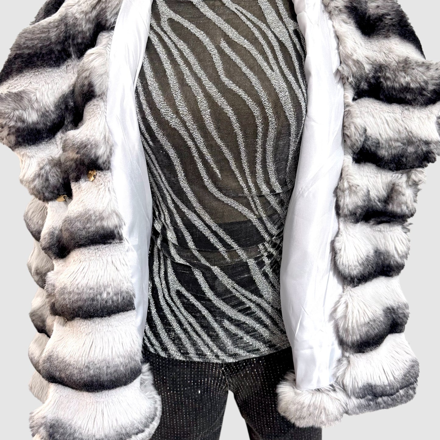 Manteau fausse fourrure