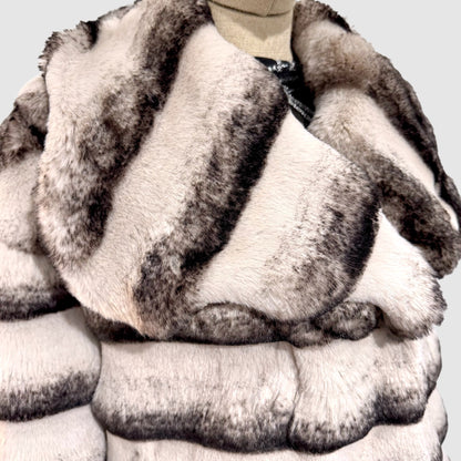 Manteau fausse fourrure