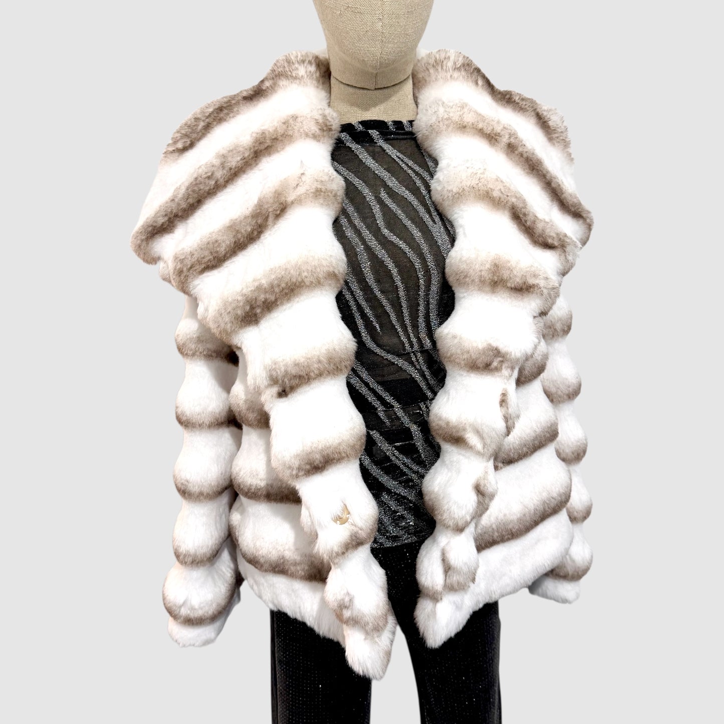 Manteau fausse fourrure