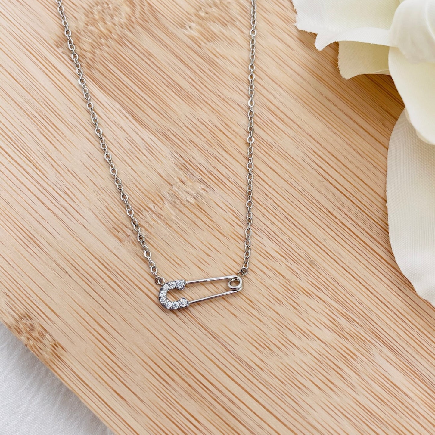 Collier Epingle
