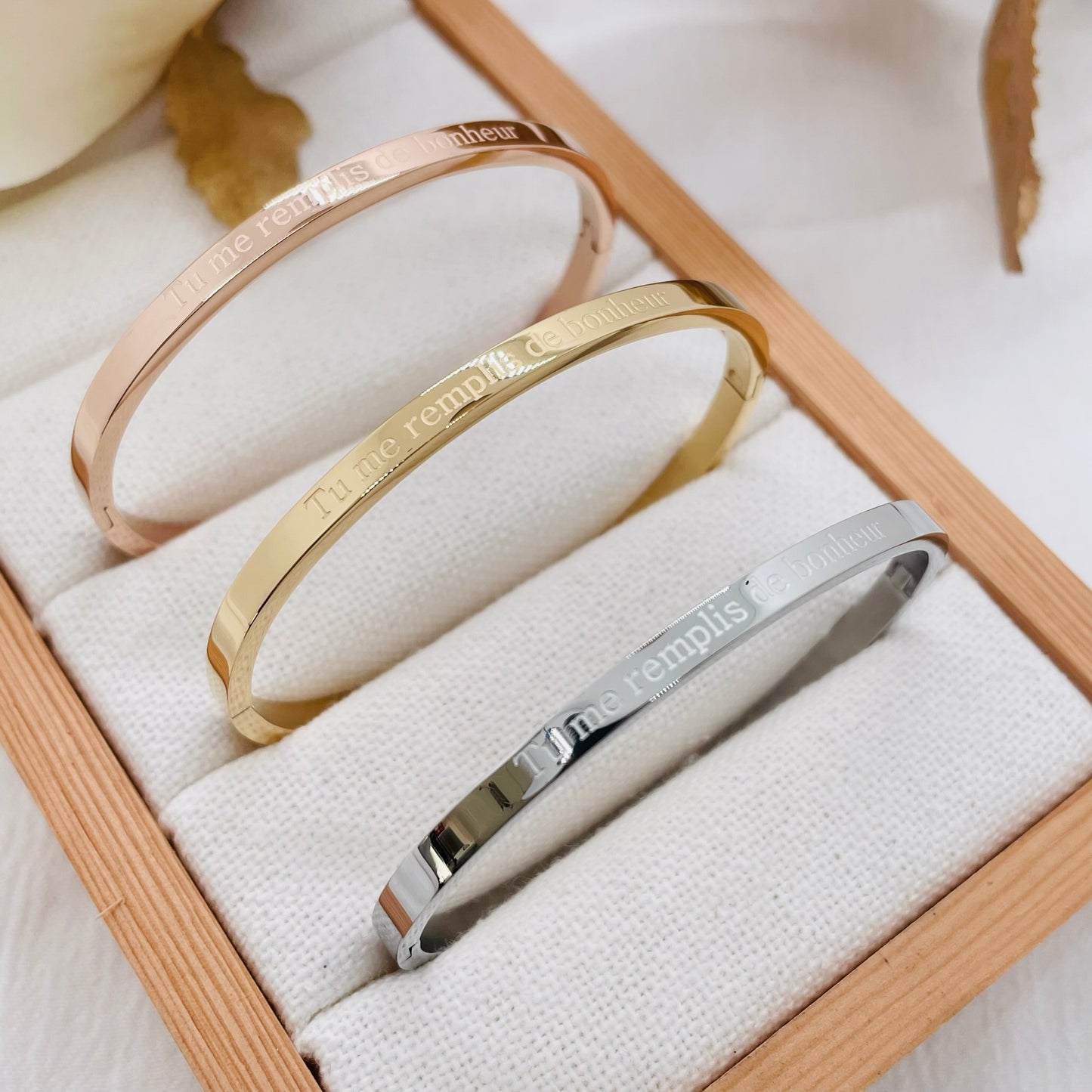 Bracelet message "TU ME REMPLIS DE BONHEUR "