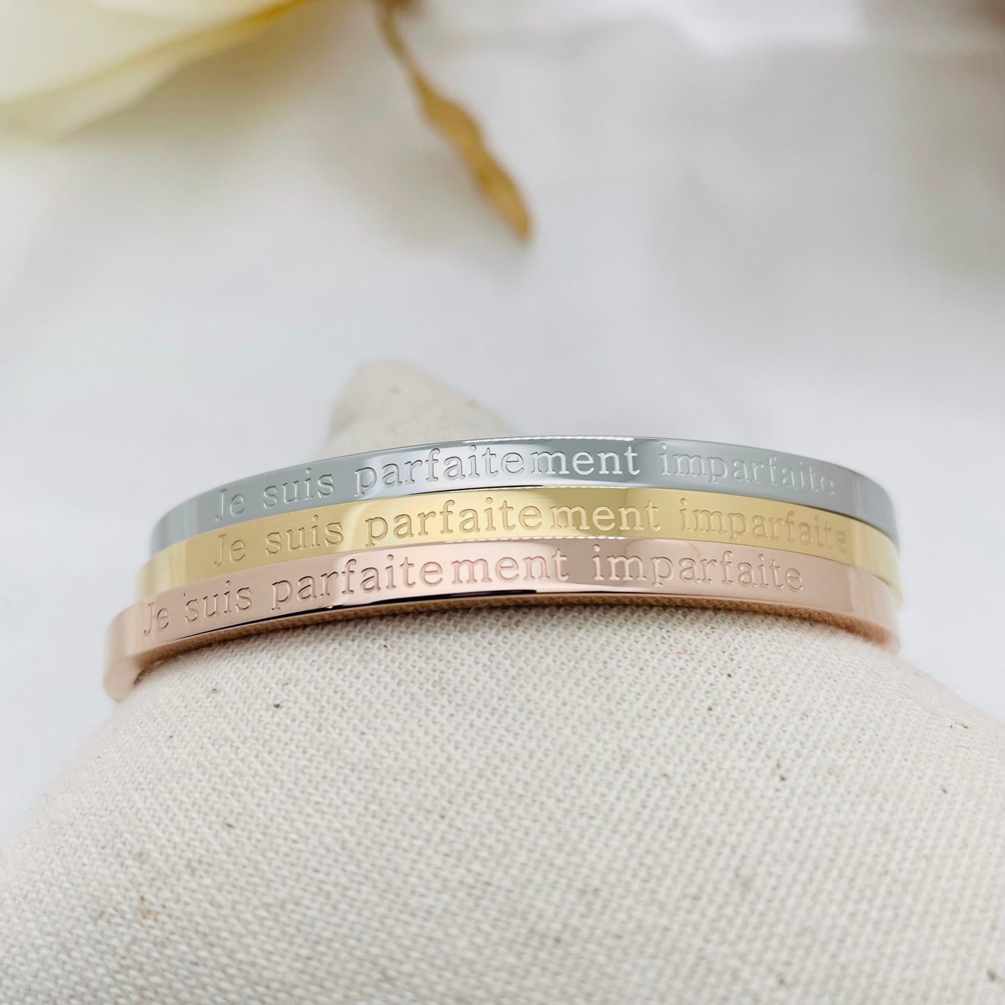 Bracelet message "JE SUIS PARFAITEMENT IMPARFAITE"