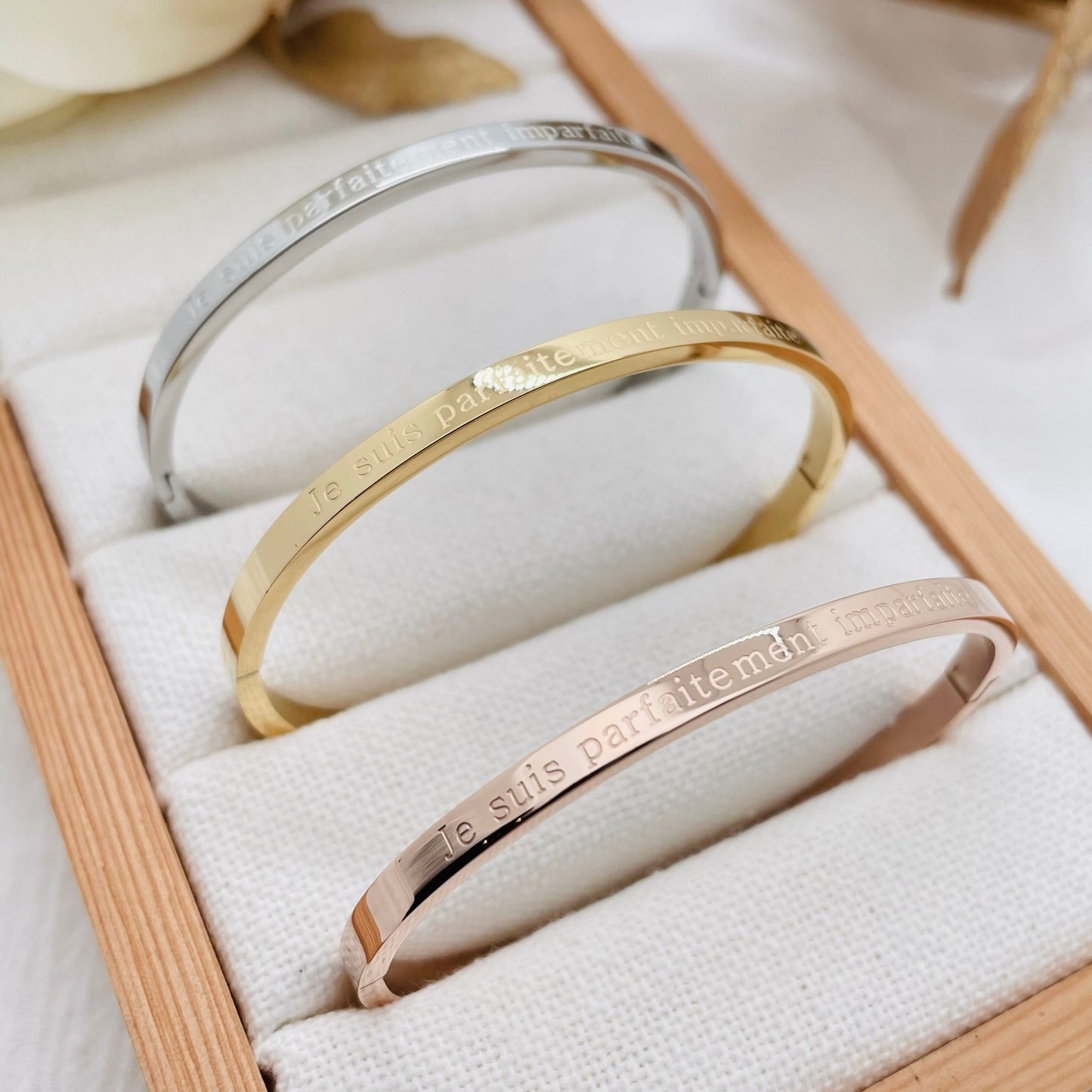 Bracelet message "JE SUIS PARFAITEMENT IMPARFAITE"