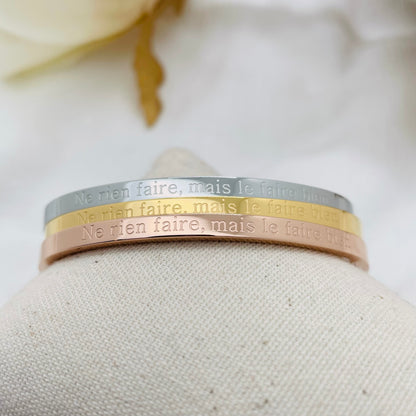 Bracelet message "NE RIEN FAIRE,MAIS LE FAIRE BIEN"